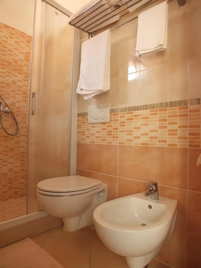 Hotel Luana Rimini 0*,